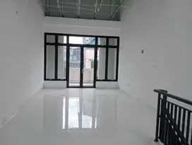 Disewakan Ruko 2.5lt kota Sukabumi Jl Pasar Ciwangi baru di bangun