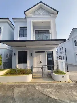 Rumah Cantik Double Decker di Lavon Viridia Tangerang 1K8000SO