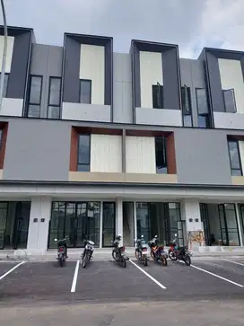 disewakan ruko baru gress di Citraland district 9