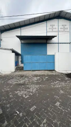 Gudang Romokalisari dkt tol akses kontainer