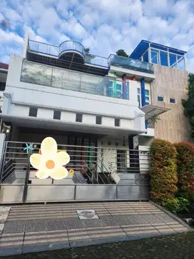 Jual rumah harga bagus di Villa Indah Pajajaran.