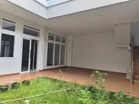 Rumah 2 Lantai Lux Indah Istana Regency Sudirman Bandung