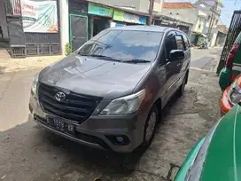 KIJANG INNOVA G 2.0 2011 MANUAL