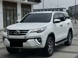 Dijual Fortuner VRZ 2019 servis record siap pakai
