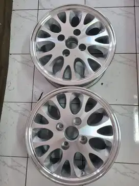 Velg kijang krista baru