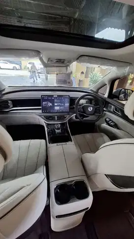 BYD Denza 2025 Listrik