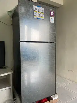 Kulkas SHARP SJ-246 dua pintu