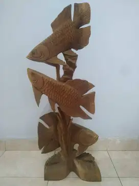 PATUNG IKAN ARWANA