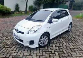 TOYOTA YARIS 1.5 E BENSIN MATIC 2013