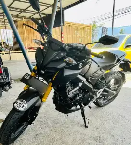 Di jual Yamaha MT 15