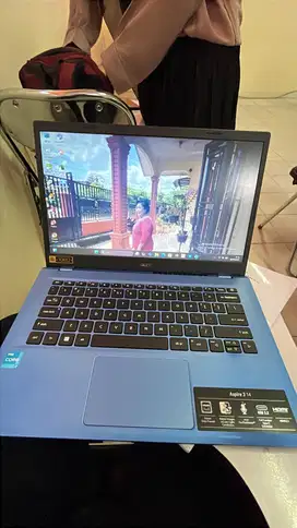 Penjualan laptop secara cepat