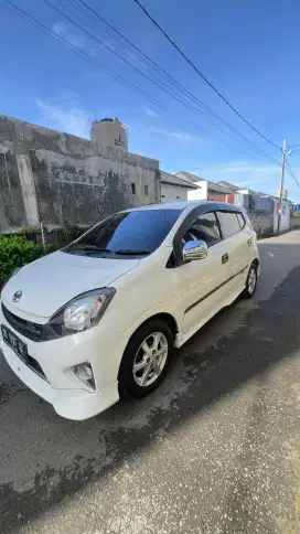Toyota agya 2015 metic bensin