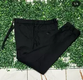 Long relaxing pants uniqlo black size 29-30