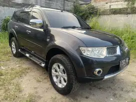 pajero dakar sundroof  at matic 2012 diesel 4x2 solar