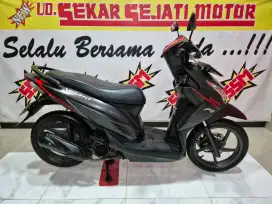 Vario 110 2017 plat L