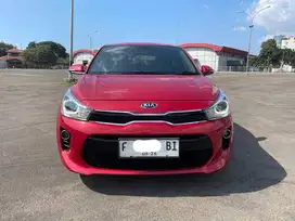 KIA RIO 1.4 AT 2017 MERAH , JUAL TERMURAH KONDISI BAGUS