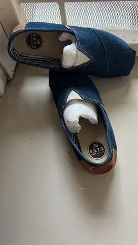 Sepatu D.O.T.E made in china