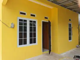 Disewakan rumah depan Masjid