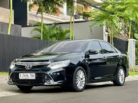 Toyota Camry 2.5 V AT 2018 hitam