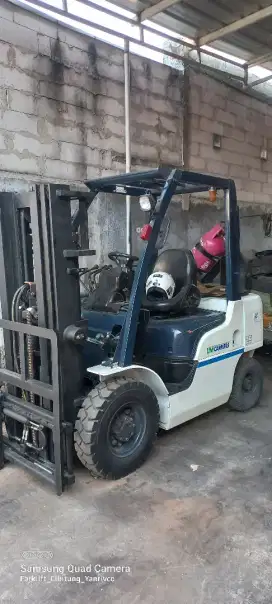 Forklift trilift Gas LPG Bensin 2.5ton 2017