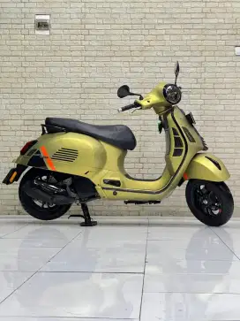 Odo 4rb Istimewa!!Vespa GTS 150cc 2024 Smart Key Warna Limited-Mustika