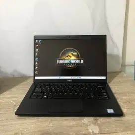 Laptop Dell Latitude 7390 Core i7 Gen 8 RAM 16/256GB Backlight M-SKI