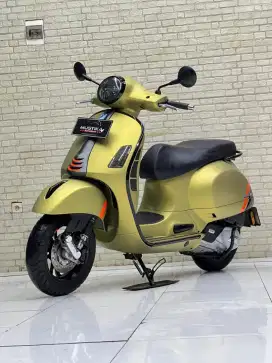 Odo 4rb Istimewa!!Vespa GTS 150S 2024 Rare Colour Plat Jatim-Mustika