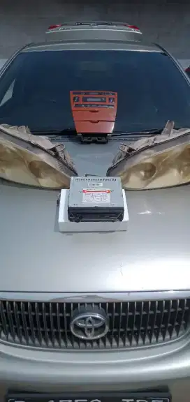 Reflektor lampu depan Altis 2003