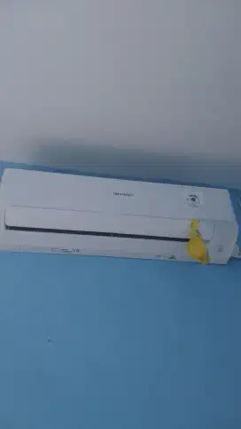 Dijual AC merk Sharp
