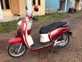 Di jual scoopy 2015