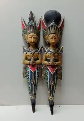 Sepasang Patung Kayu Dinding Jadul Rama dan Shinta