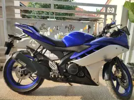 Yamaha R15 2016