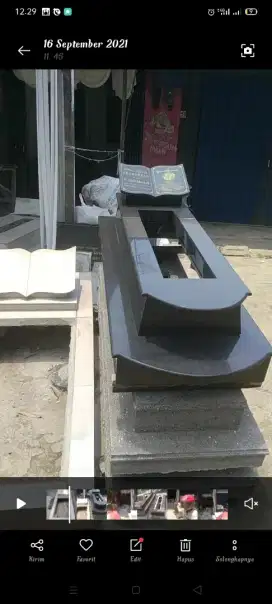 Batu nisan & makam