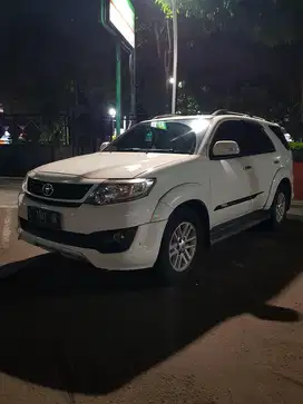 Toyota Fortuner 2012 Diesel