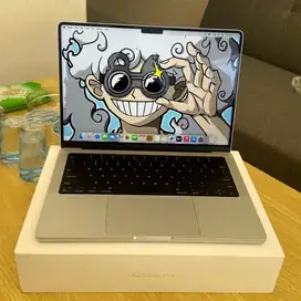 MacBook Pro M3 Pro 14” 18GB / 1TB – Second Mulus Fullset | Silver