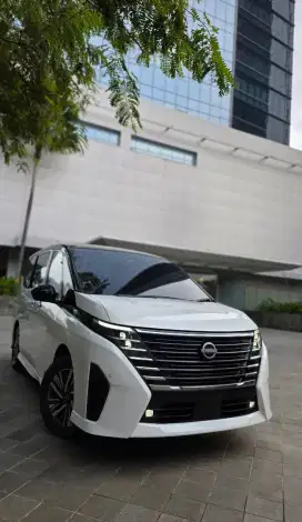 Nissan Serena ePower Hybrid C28