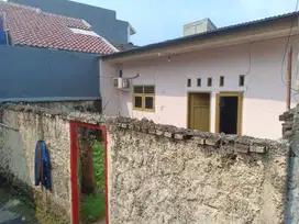 Dijual Cepat Rumah dipinggir jalan Raya Srengseng sawah Jaksel