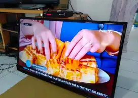 LED DIGITAL TV Samsung 40 INCH wifi YouTube NETFLIX REMOT