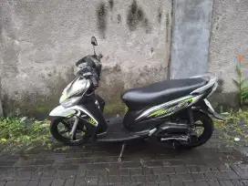 mio J 2012 plat AB
