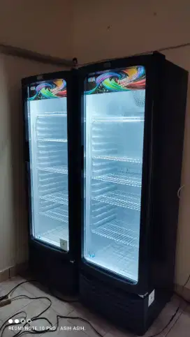 Jual showcase gea