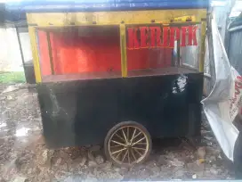 Gerobak bekas jualan