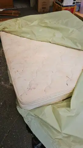 Springbed merek the Luxe (matras saja) 200x200
