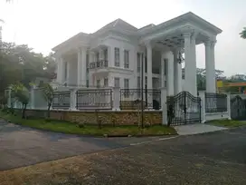 Rumah Sulthan Hook  3 Muka Best View Swimming Pool Sentul City