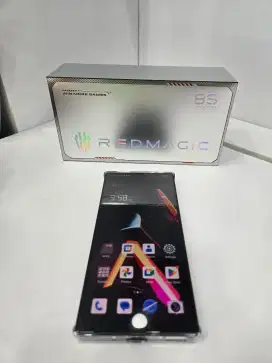 ZTE Nubia Red magic 8s pro 12/256GB Like new