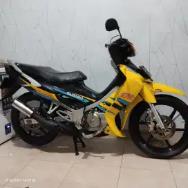 satria hiu kuning