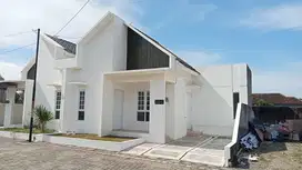 Rumah Baru Bagus Siap Huni Letak Strategis