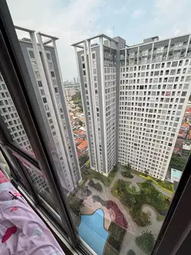 Dijual Apartemen 3BR View Kolam Renang di Gading Serpong