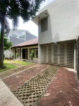 Disewa Rumah Di Belakang Pacific Place Cocok Untuk Private Office SCBD