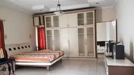 Sewa Rumah Jelambar 10x20 Bagus Semi Furnish 3+1 Kamar Tidur 2 Lantai