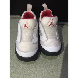 PRELOVED AIR JORDAN 5 RETRO LITTLE FLEX